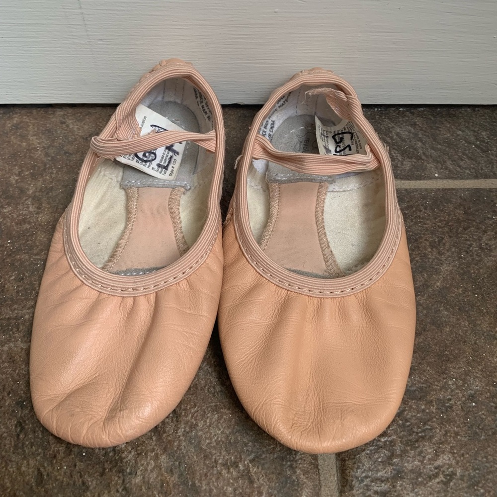 Girl’s Ballet Slippers 🩰